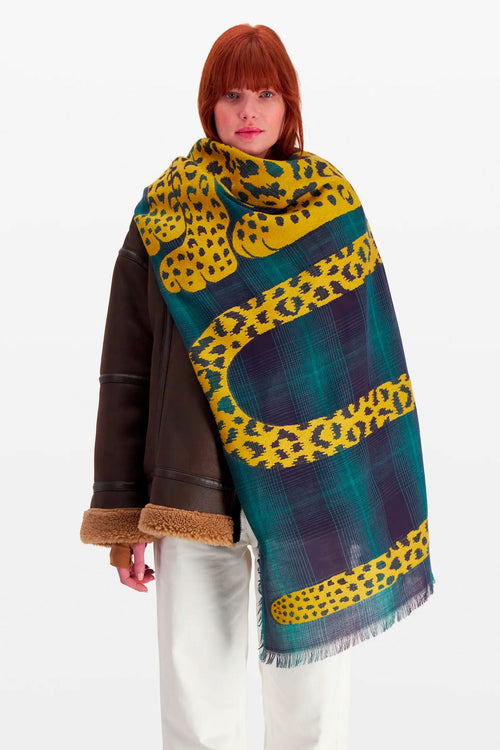 Inoui Editions 3D Fetiche Scarf in Green