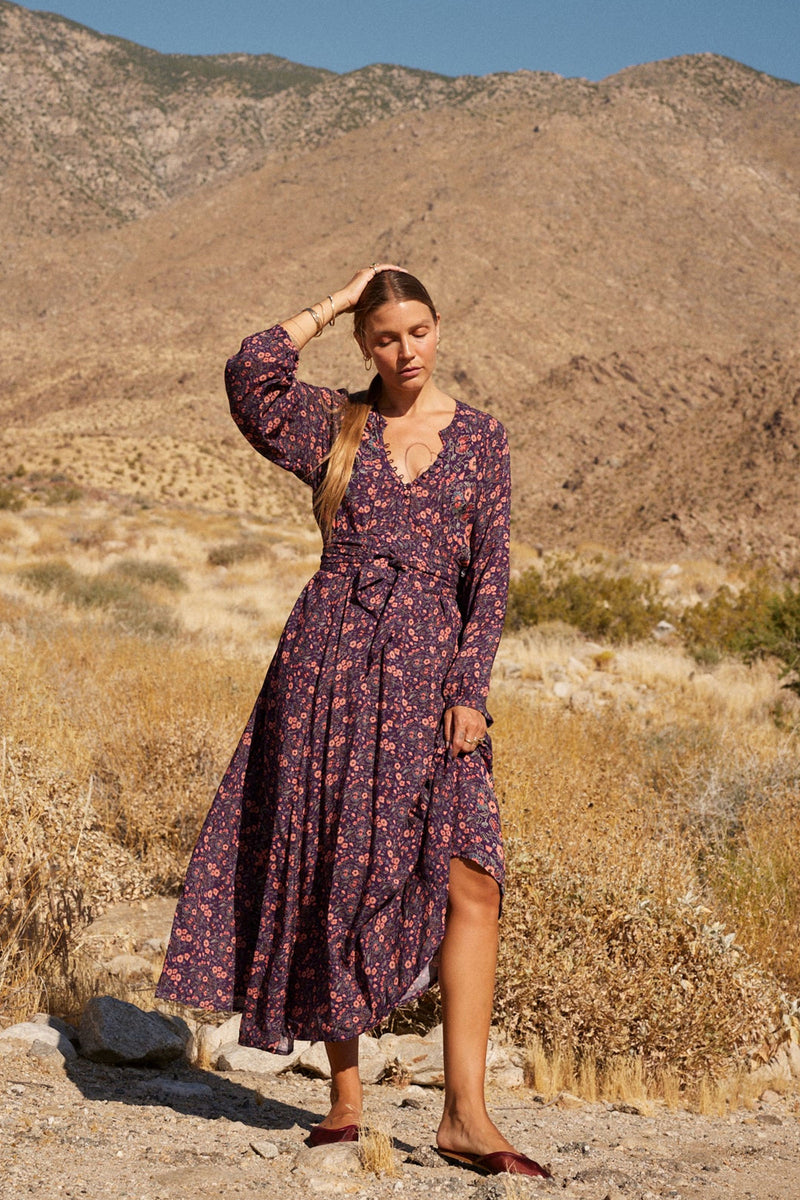 Natalie Martin Fiore Maxi Petite Fluer Print in Aubergine