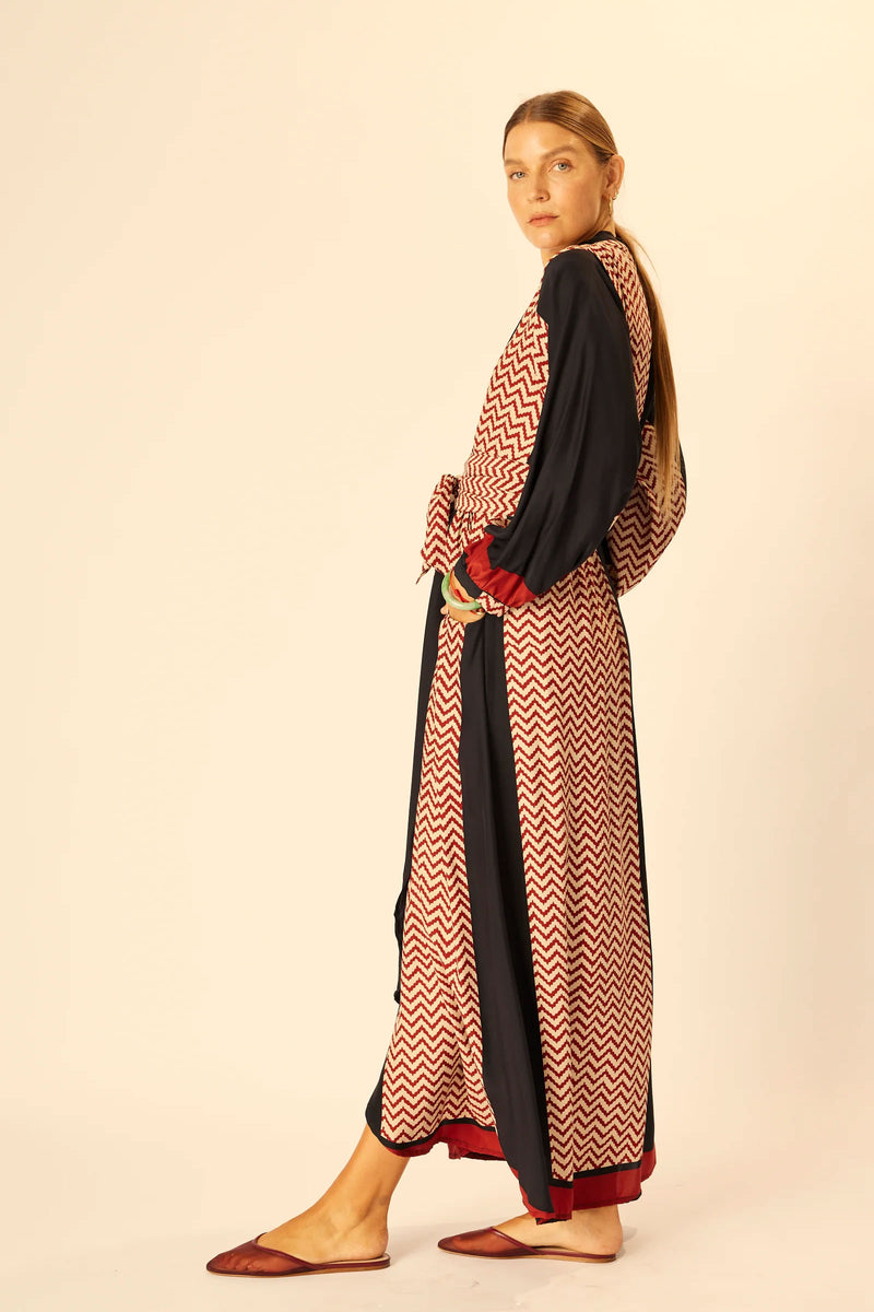 Natalie Martin Nico Long Sleeve Maxi Dress in Block ZigZag Print Noire