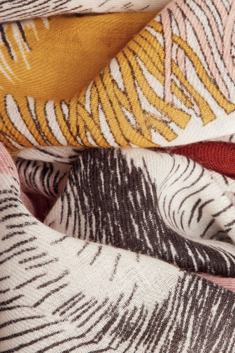 Inoui Editions Freres Scarf in Natural