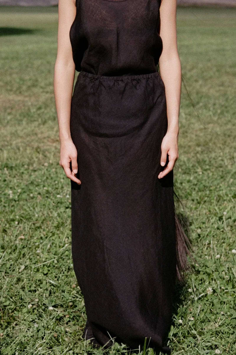 Base Range Dydine Skirt in Black Linen