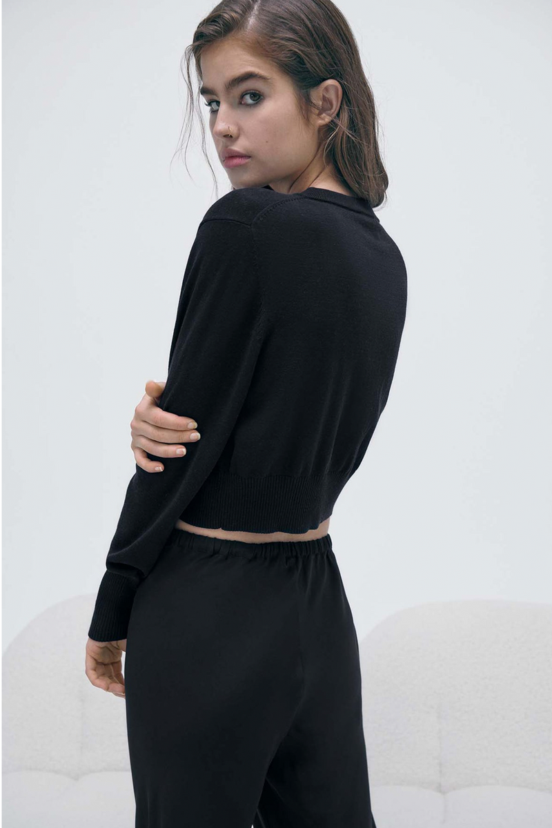 Silk Laundry Cropped Cardigan in Black