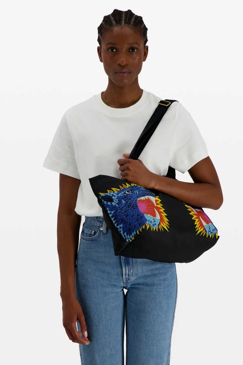 Inoui Editions Carrier Neofelis Strap Bag in Black